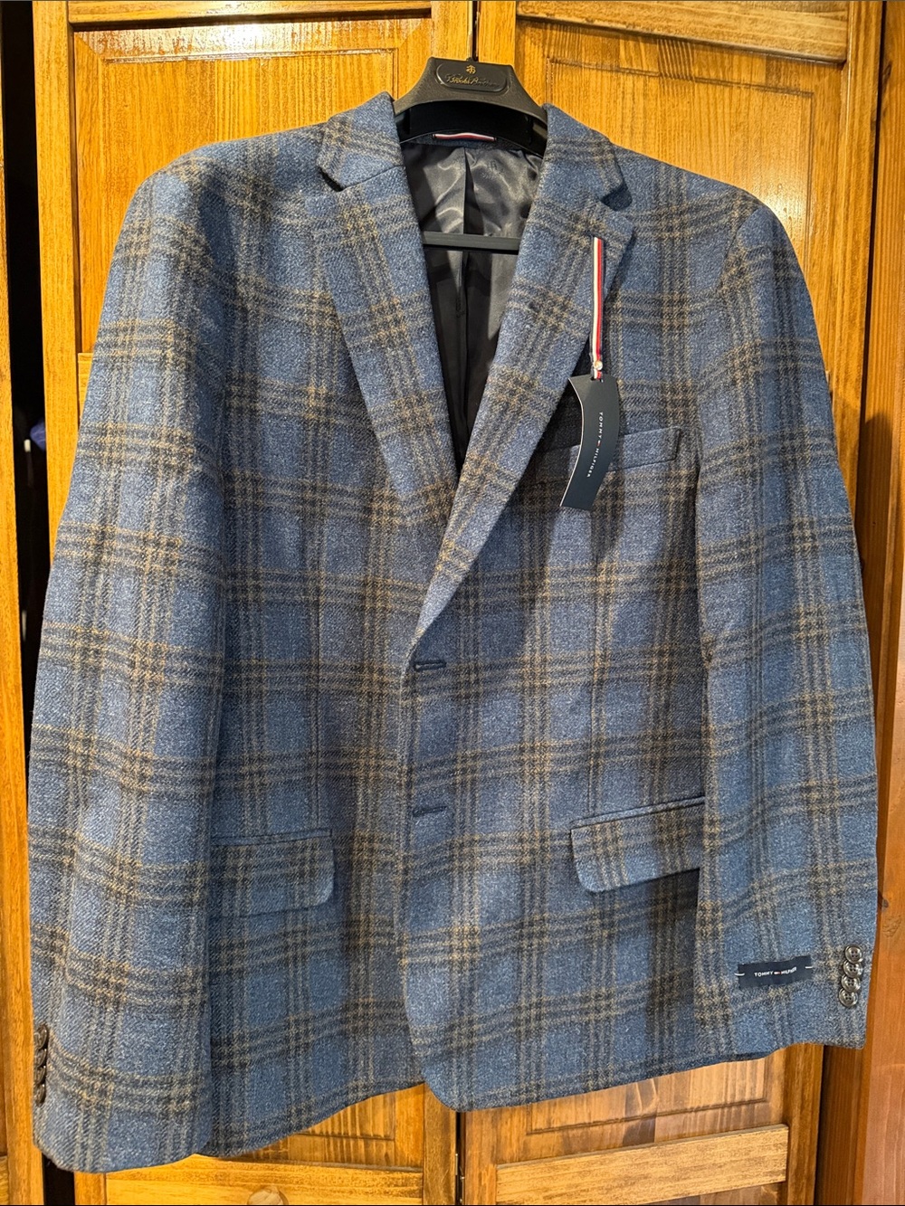 Tommy Hilfiger Blue Plaid Sport Coat with Brown Windowpane